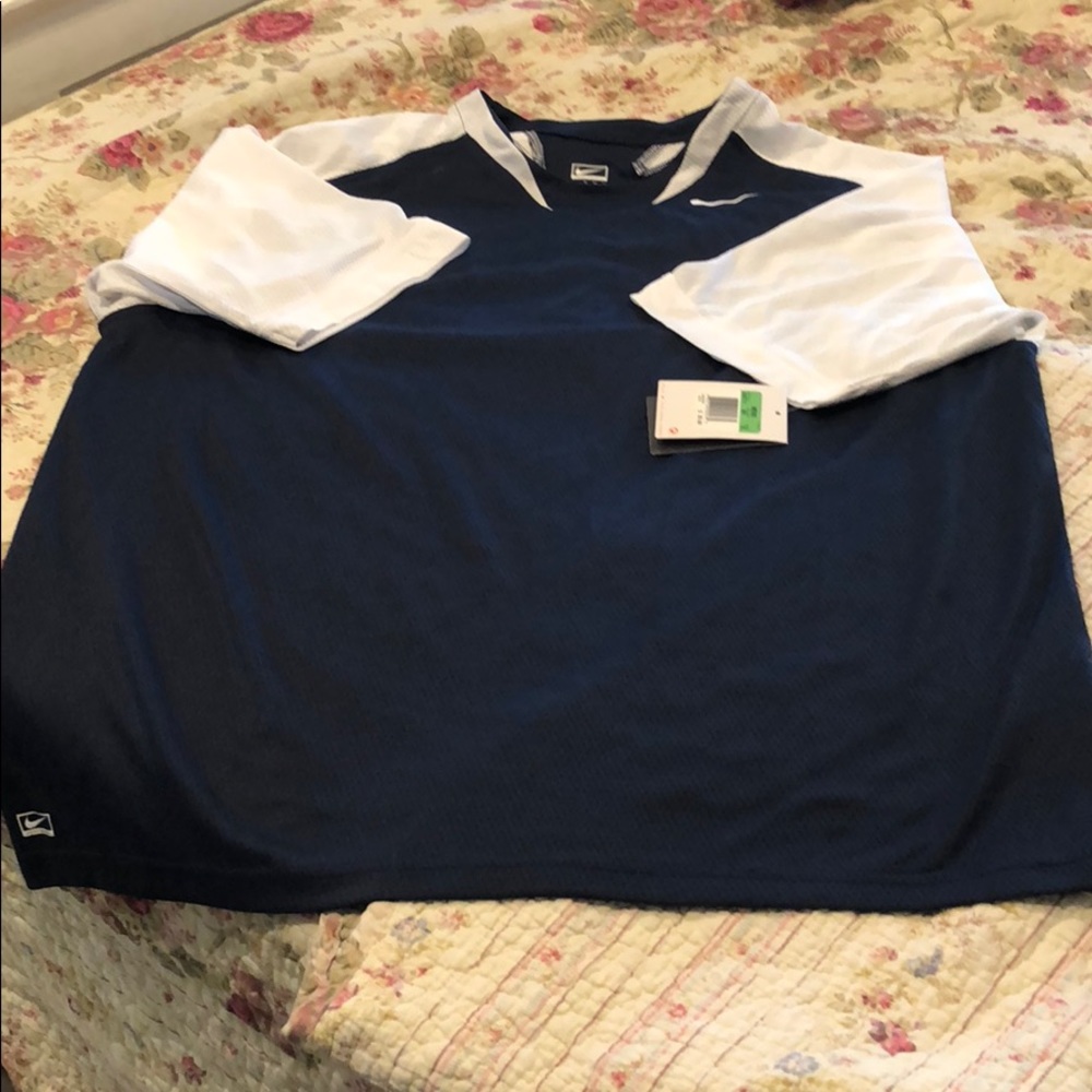 Men’s Nike shirt - Picture 1 of 4